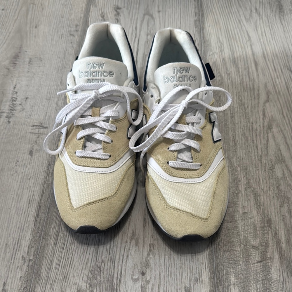 New Balance 997H  Beige and White Sneakers size 10